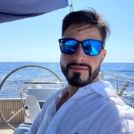 Portrait d'Enrico Bruschini, fondateur de Blu Estates Marine